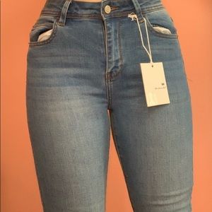 Body shaping jeans